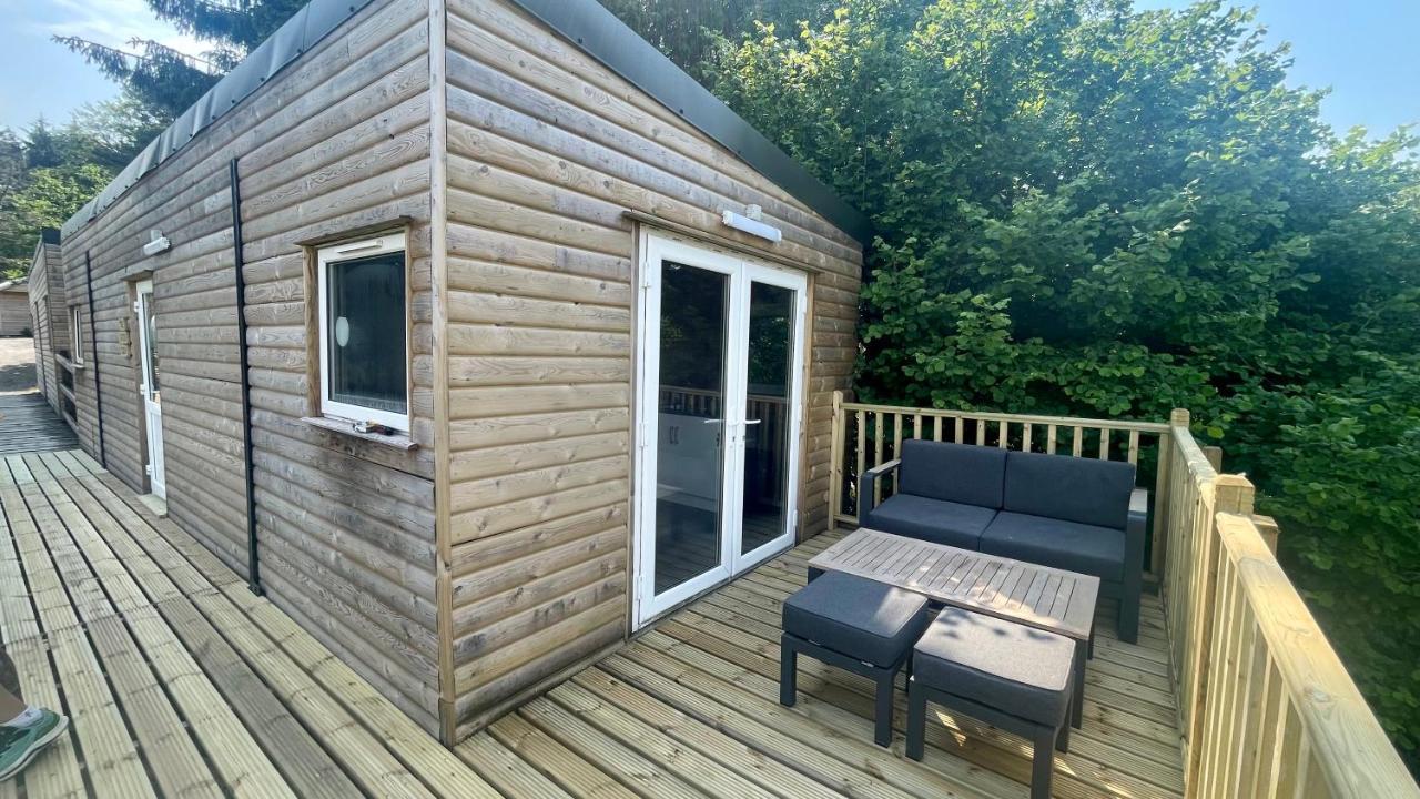 Bryn Bettws Lodge Port Talbot Exterior foto